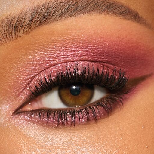 CHARLOTTES PALETTE MIT SCHÖNHEITS-TRENDS FÜR DIE AUGEN: PINK LOVE