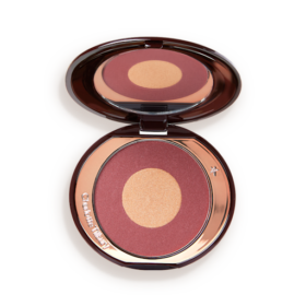 Cheek to Chic – Walk of No Shame