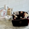 MAKE-UP-TASCHE DER TRÄUME, MITTEL